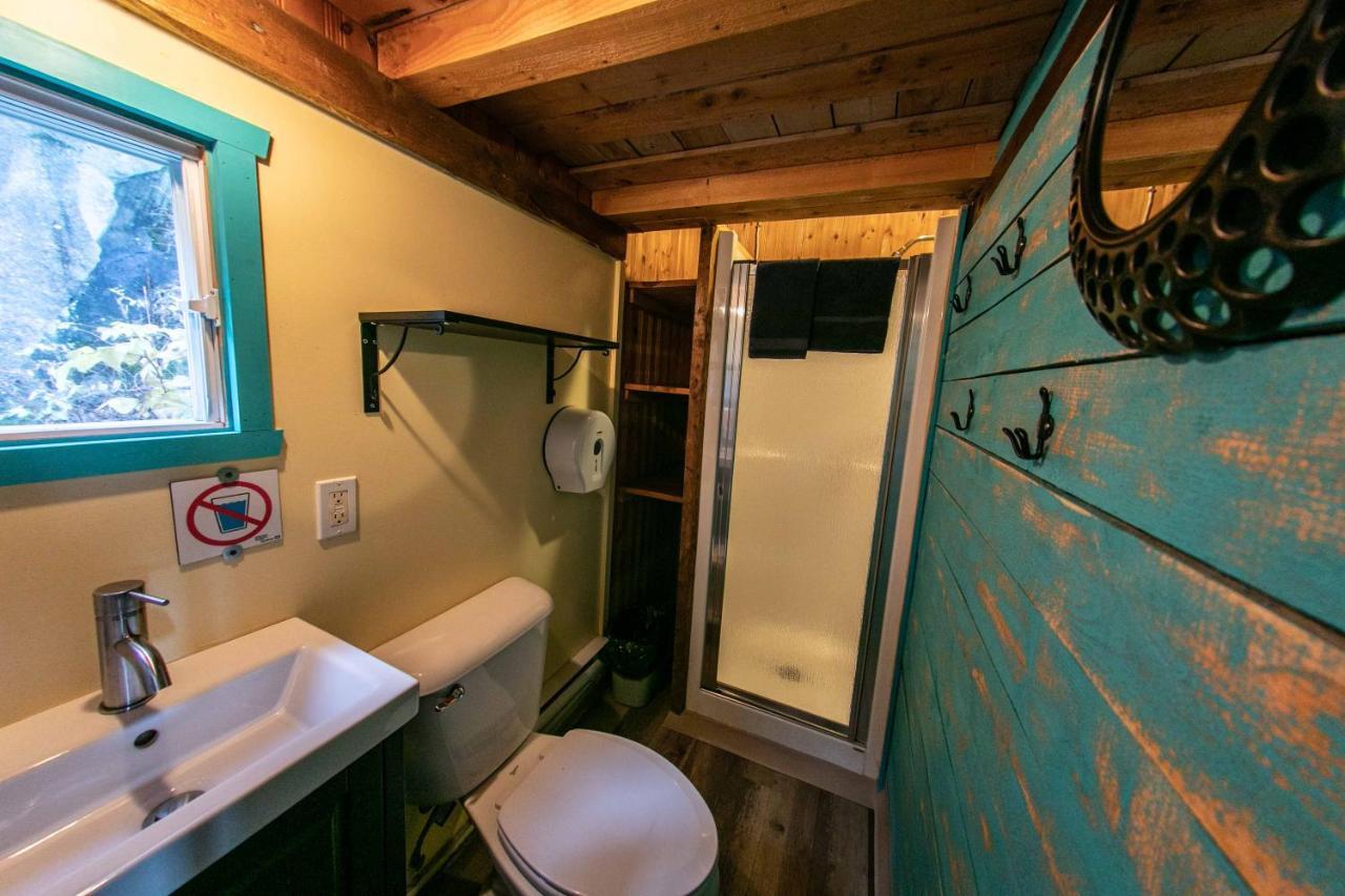 Auberge Festive Sea Shack Sainte Anne-des-Chênes Zewnętrze zdjęcie